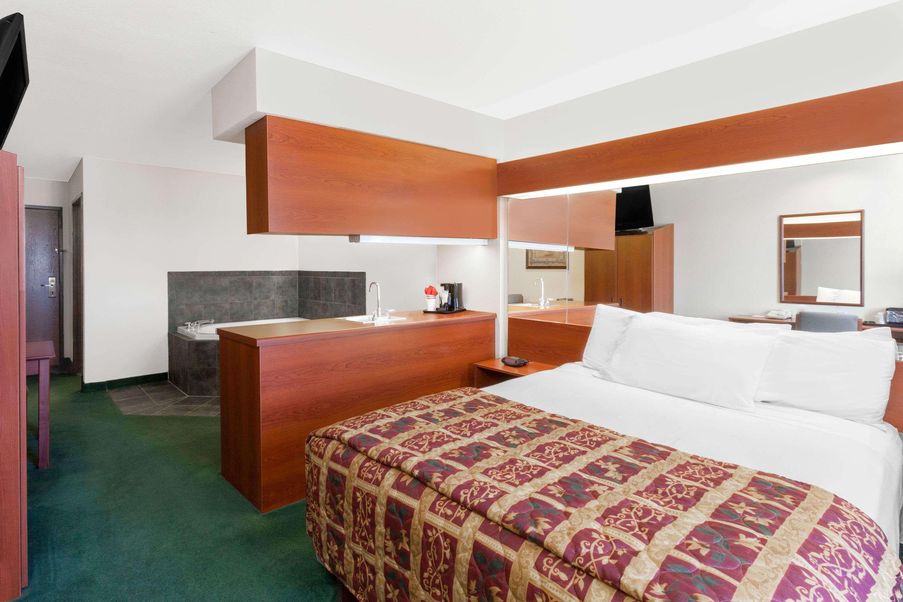 Microtel Inn & Suites By Wyndham Wellton Ngoại thất bức ảnh